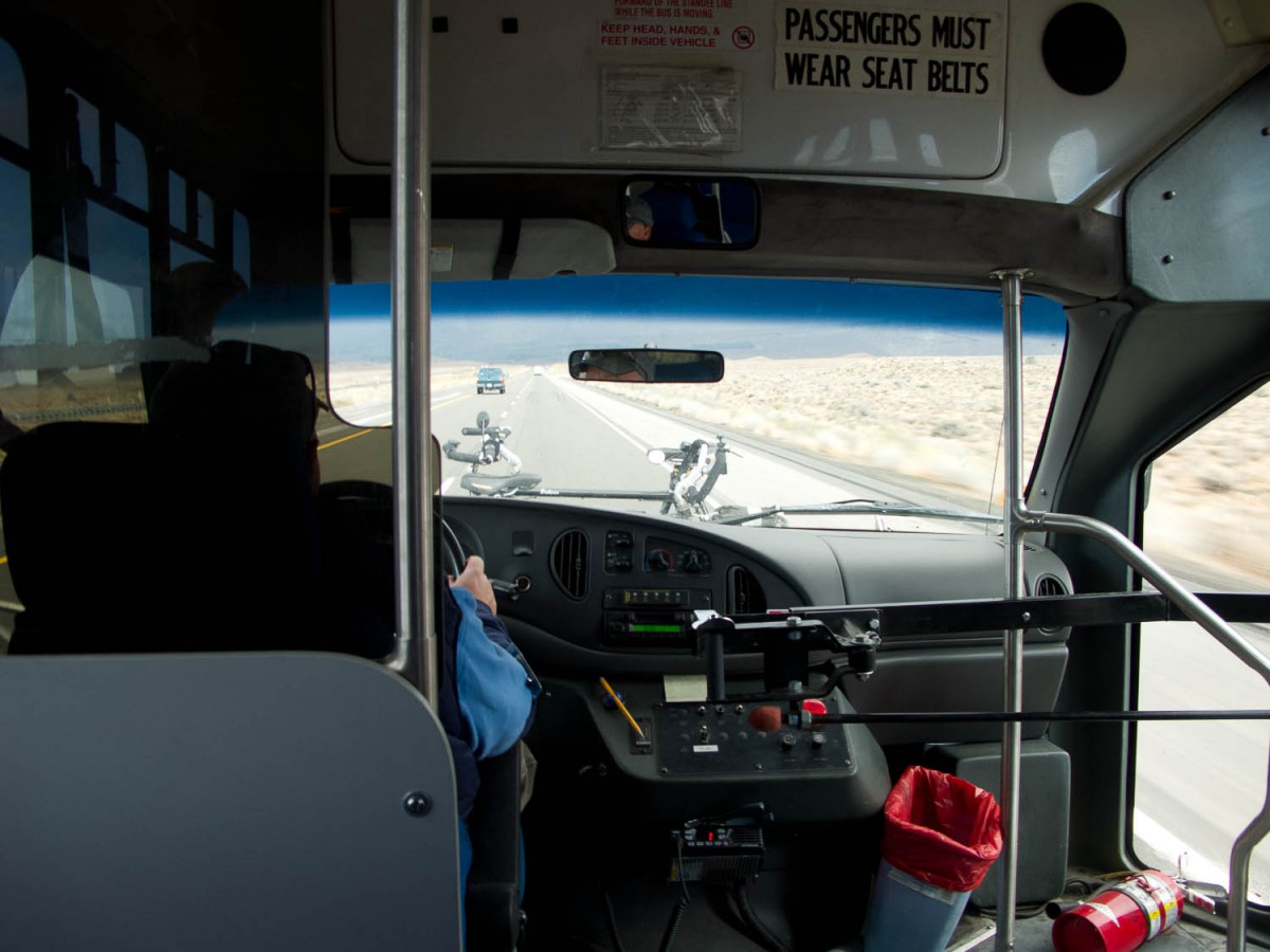 bus of the Eastern Sierra Transit Authority with our bikes on the front bike rack