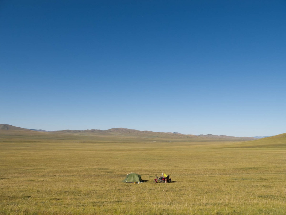 Nice camping spot north of Ikh Tamir