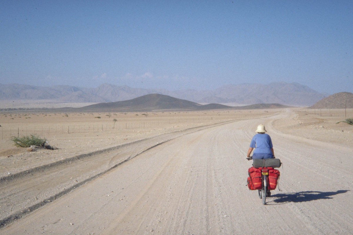 the road from Sesriem to Solitaire