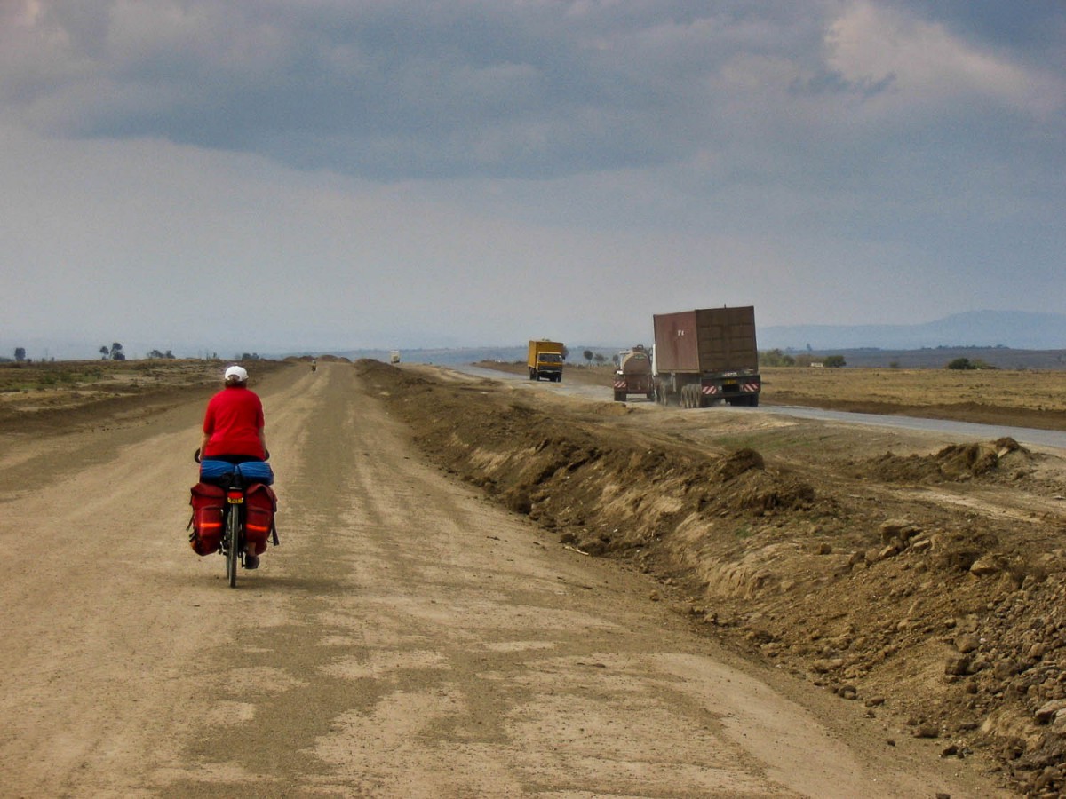 to the right the old bumpy road; left the excellent new road (under construction)