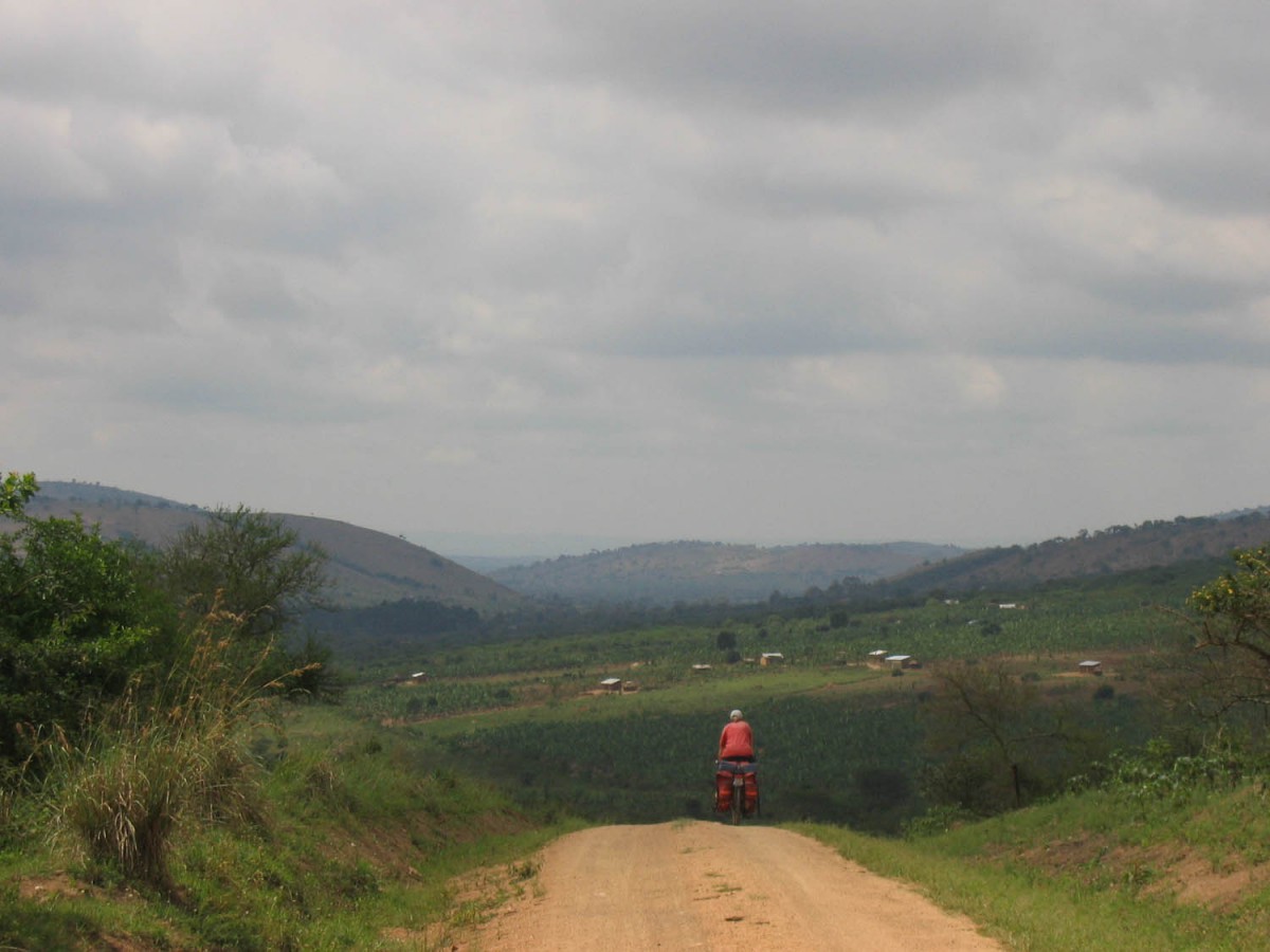 the road tot Lake Mburo NP