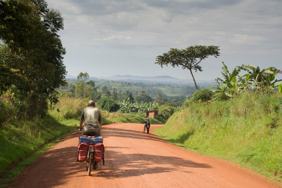 dirt road, Uganda