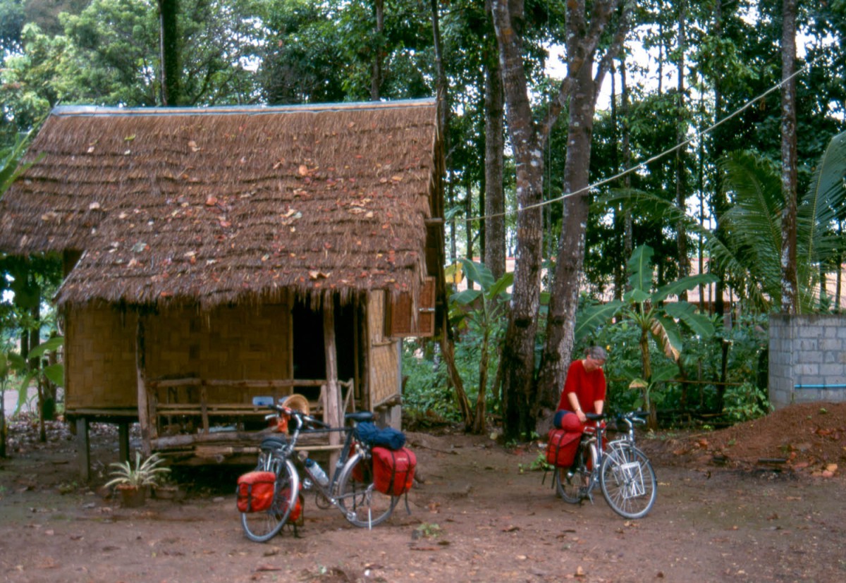 bamboo hut at Ban Ahong guesthouse