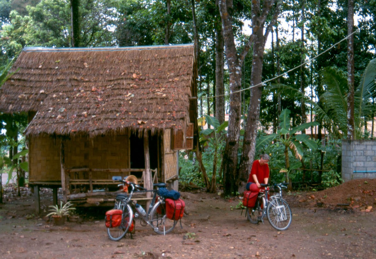 bamboo hut at Ban Ahong guesthouse 